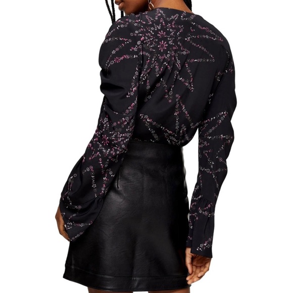 TOPSHOP BLACK STAR PRINT PRAIRIE BLOUSE - Picture 6 of 9